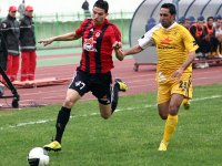 Duel à distance entre les co-leaders