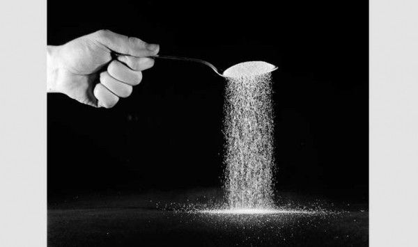 لا تصدقوا كل ما تسمعونه.. إليكم الحقيقة البيضاء للسكر