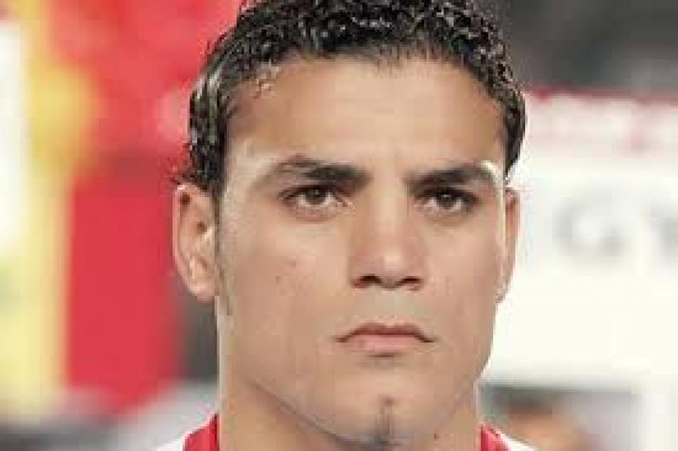 الرجاء البيضاوي يفسخ عقد المصري عمرو زكي