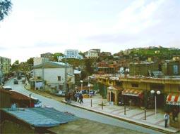 وقع هذا في قرية برقوقة بتيزي وزو                    رب أسرة يقتل ابنه وينتحر بنفس السلاح