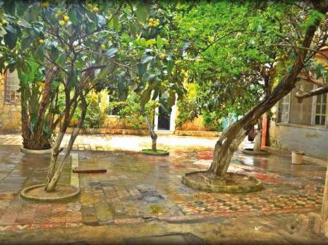 163 ans d'existence !