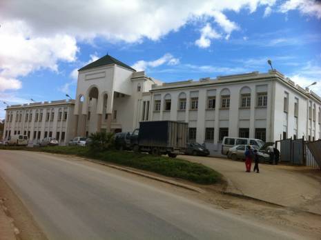 Déficit criant en équipements publics