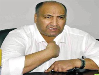 حمّار يحفز اللاعبين للإطاحة بالشلفاوة، يسوي منحة بجاية وماضوي يخفف الضغط