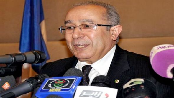 Lamamra plaide pour une 