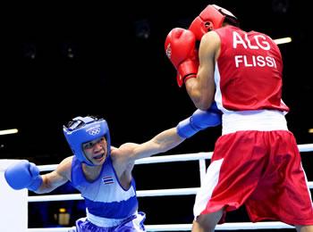 Tournoi national de boxe à Alger