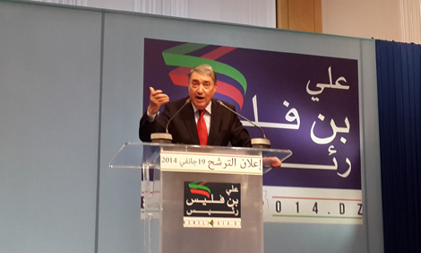 جمع 2300 توقيع لبن فليس ببجاية