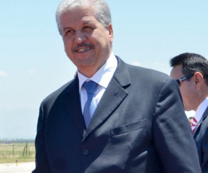 تفقد مشاريع عديدة واستمع لانشغالات سكان عين الدفلى