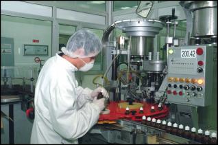 Les entreprises publiques se serrent les coudes