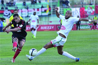 Les Kabyles mettent la pression sur les co-leader