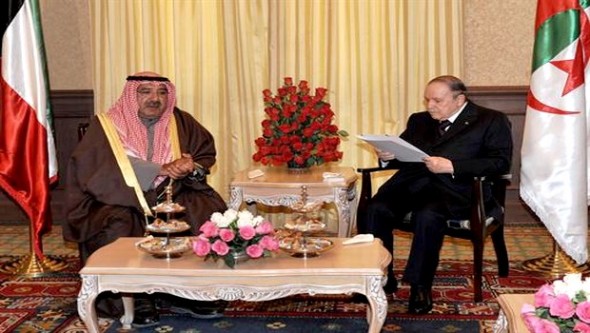 Le président Bouteflika reçoit l'émissaire de l'Emir du Koweït