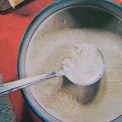 Berkoukes b’l-halib (Petits plombs au lait)