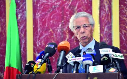 Mouloud Hamrouche appelle à un changement pacifique du système