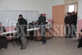 Bouteflika appelle à un vote massif