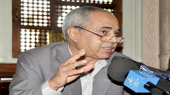 Ahmed Benbitour se retire de la course pour la prochaine présidentielle