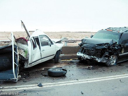 مصرع 13 شخصا وإصابة 17 آخرين في حادثي سير في محافظة الجلفة جنوب الجزائر