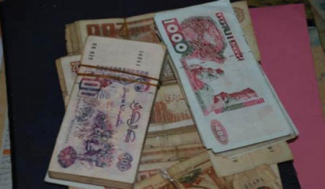 محتال يسلب 5 ملايير من 7 أشخاص بعين الدفلى