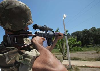 Un terroriste abattu et des armes récupérées