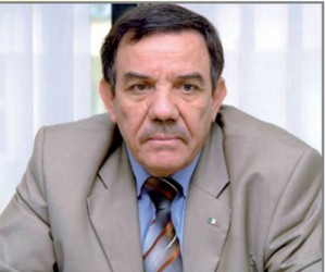 موسى تواتي يدعو إلى التصويت ولو بورقة بيضاء