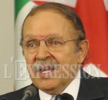 Les partisans de Bouteflika et Benflis en ordre de bataille