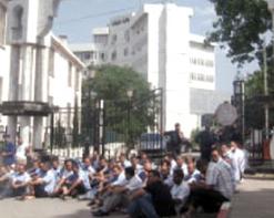 عمال الحراسة بمشروع تحلية المياه بالوادي يضربون عن العمل