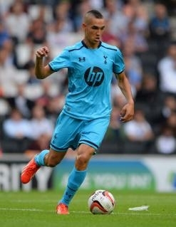 بن طالب يحقق فوزا فوزا دراميا رفقة توتنهام على ساوثهامبتون بالدوري الإنجليزي