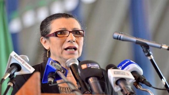 Louisa Hanoune promet à Skikda une 