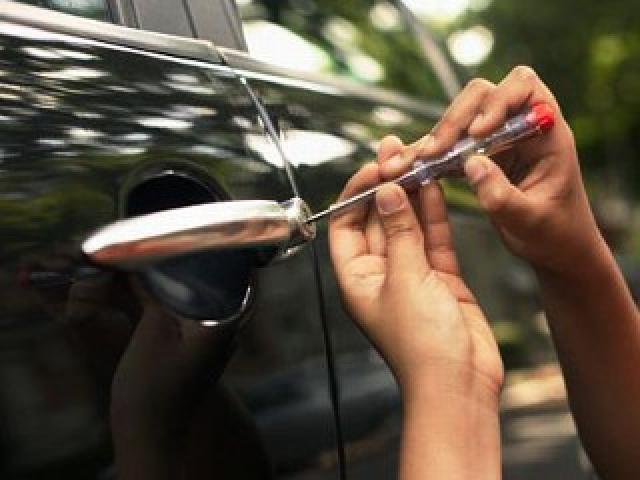 الأمن الجنائي لولاية تبسة يحل لغز سرقة سيارتين من مرآب صاحبهما