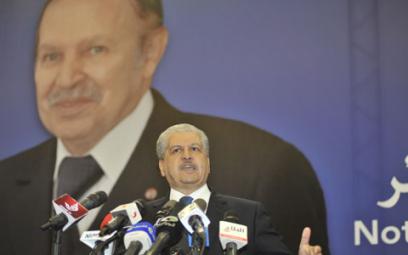 Sellal appelle à l'édification du renouveau national