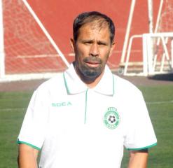 تجديد الثقة في مدرب اتحاد البليدة محمد بن شوية