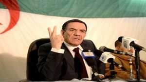 المترشح تواتي يدعو من تيارت الى إعادة الإعتبار لمهنة الفلاح