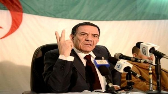 المترشح تواتي يدعو من تيارت الى إعادة الإعتبار لمهنة الفلاح