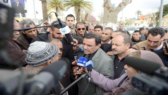 Moussa Touati plaide à Tlemcen pour une vie  décente des Algériens