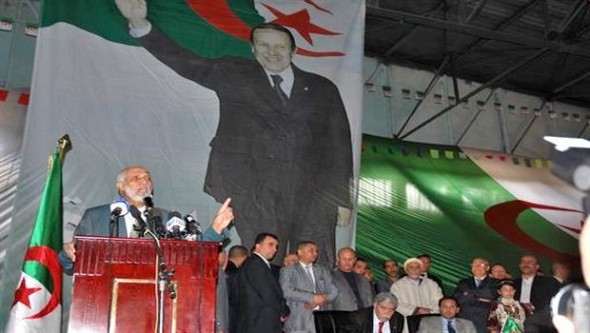 Belkhadem plaide depuis Tindouf pour une période de transition