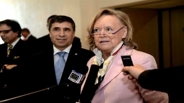 Anne-Marie Lizin se félicite de la qualité de la préparation