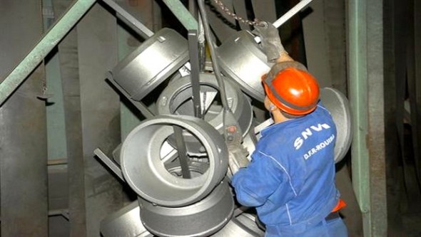 La SNVI créera une société de distribution des produits Mercedes fabriqués en Algérie (P-DG)