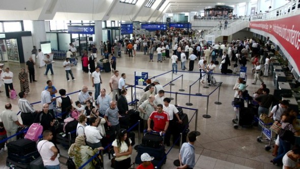 L'aéroport d'Alger enregistre près de 6 millions de passagers en 2013 (SGSIA)