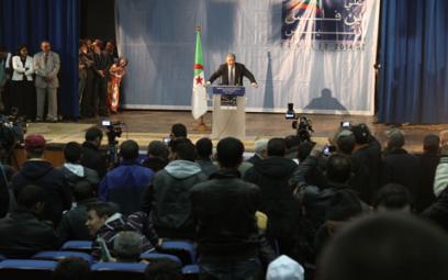 Frilosité de Benflis devant les Béjaouis