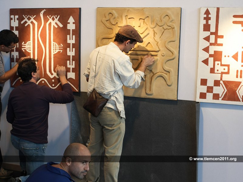 Exhibition entitled « Earth and Clay » at the air Theater of Tlemcen