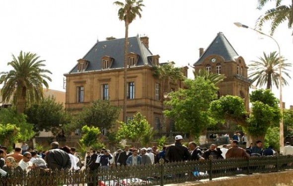 Ouverture à Saida du 1er colloque national sur la confection du spectacle théâtral