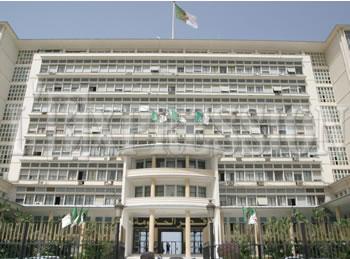 Les Algériens attendent du concret