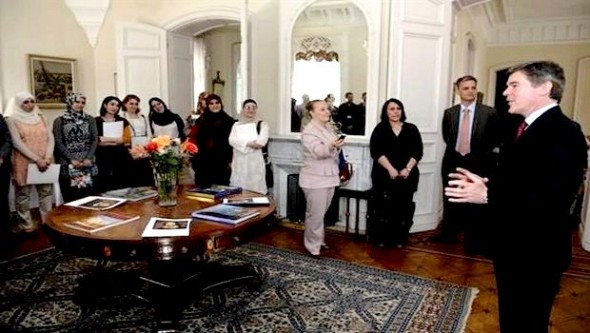 Aucune société britannique ne s'est retirée de l'Algérie après l'attaque de Tiguentourine (Robertson)