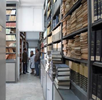 Une bibliothèque sous hypothèque