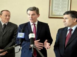 Aucune société britannique ne s'est retirée de l'Algérie après l'attaque de Tiguentourine (Robertson)