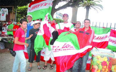 Les supporters du doyen se préparent au match