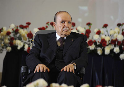 Bouteflika investi officiellement pour un 4e mandat