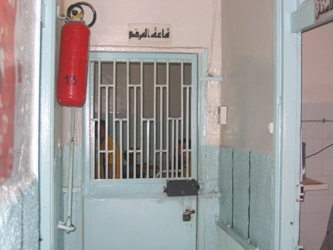 السجن لشابين تورطا في الهجوم على حافلة طلبة بباتنة