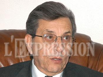 Kamel Bouchama en conférence à Tizi Ouzou