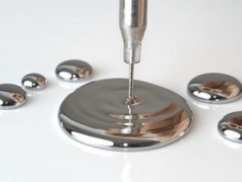 تفكيك شبكة تتاجر بالزئبق الفضي الخطير بعنابة