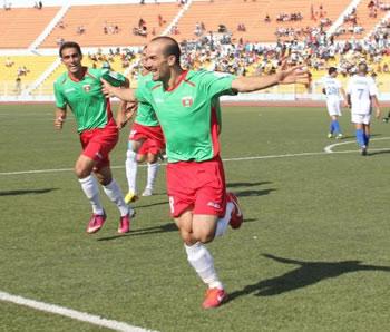 L'USM Bel Abbès seule aux commandes