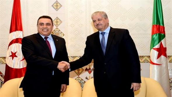 Sellal s'entretient à Alger avec le chef du gouvernement tunisien